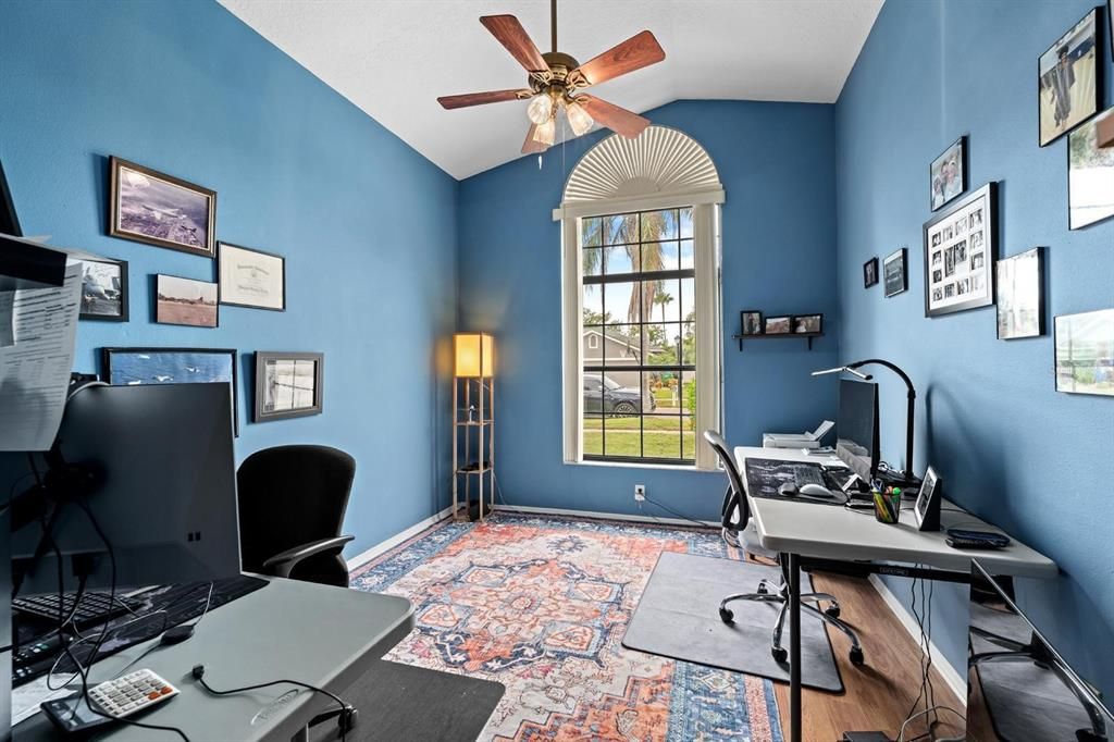 На продажу: $645,000 (5 спален, 3 ванн, 2528 Квадратных фут)