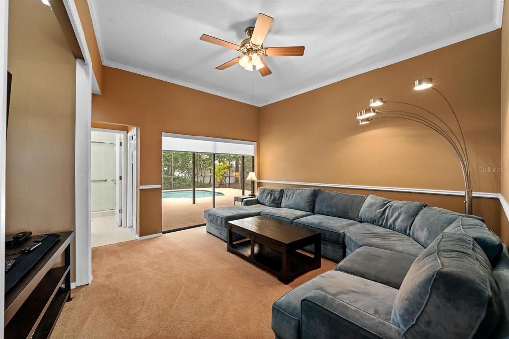 На продажу: $645,000 (5 спален, 3 ванн, 2528 Квадратных фут)