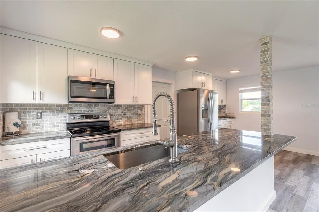 En Venta: $230,000 (3 camas, 1 baños, 1188 Pies cuadrados)