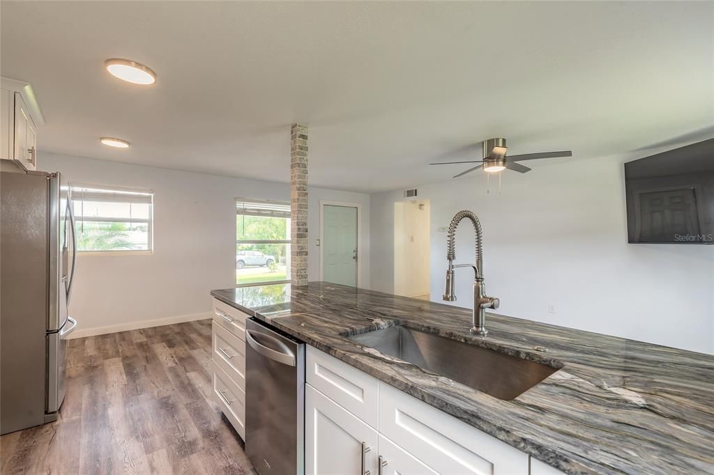 En Venta: $230,000 (3 camas, 1 baños, 1188 Pies cuadrados)