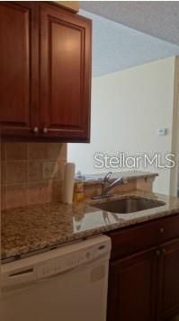 For Sale: $119,495 (1 beds, 1 baths, 627 Square Feet)