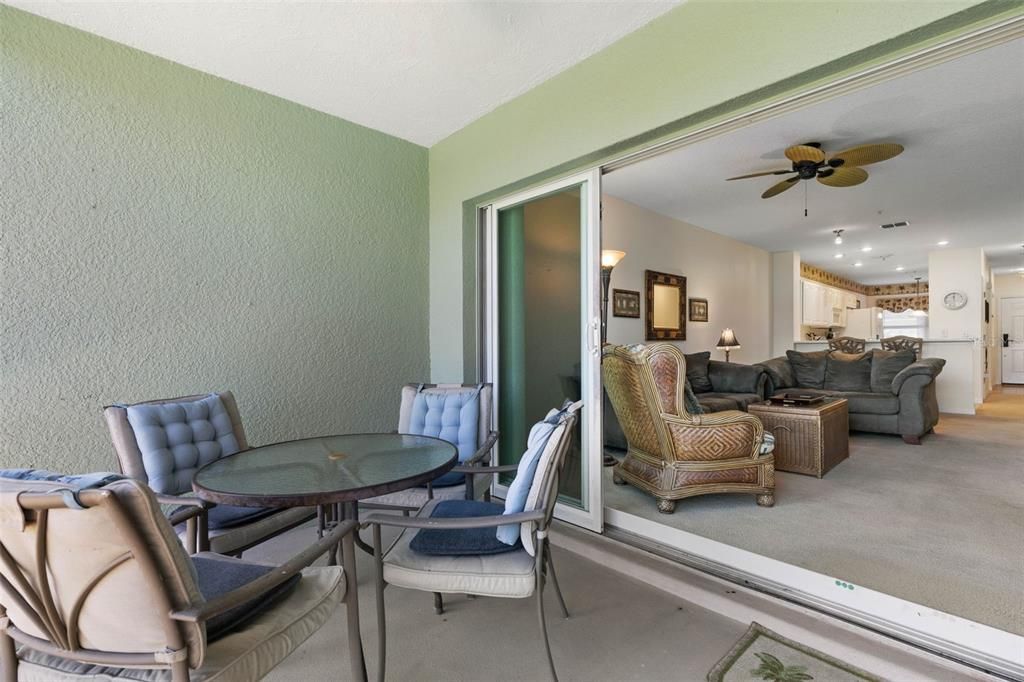 待售: $250,000 (2 贝兹, 2 浴室, 1238 平方英尺)