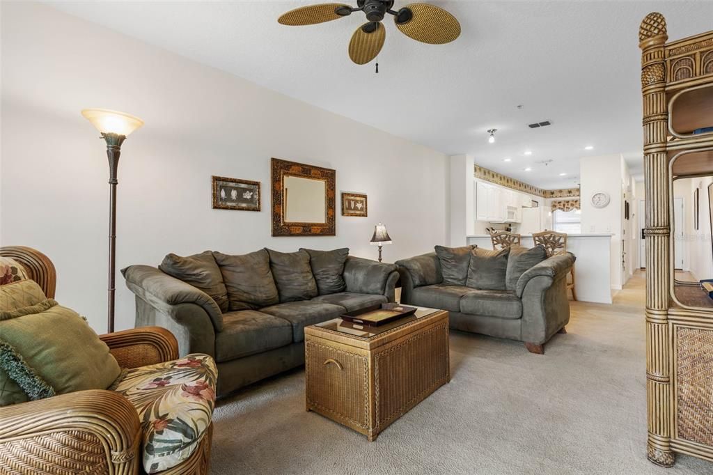 待售: $250,000 (2 贝兹, 2 浴室, 1238 平方英尺)