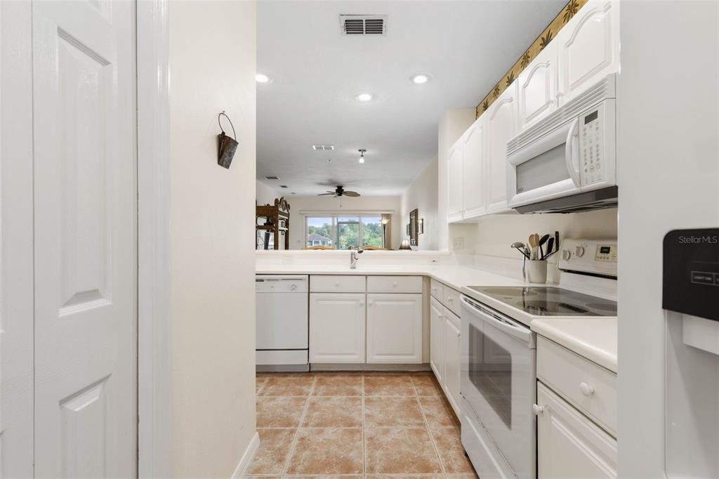 待售: $250,000 (2 贝兹, 2 浴室, 1238 平方英尺)