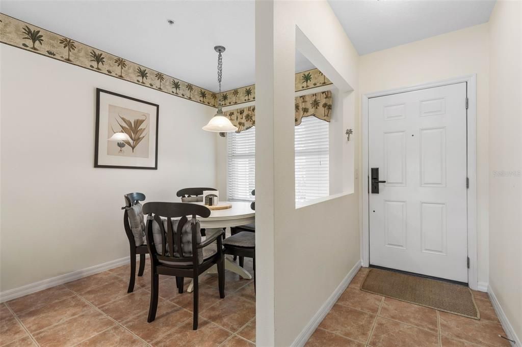 待售: $250,000 (2 贝兹, 2 浴室, 1238 平方英尺)