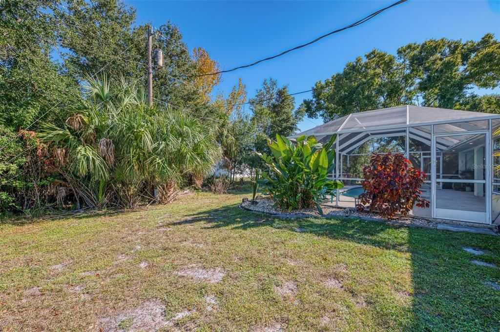 Active With Contract: $399,900 (3 beds, 2 baths, 1910 Square Feet)