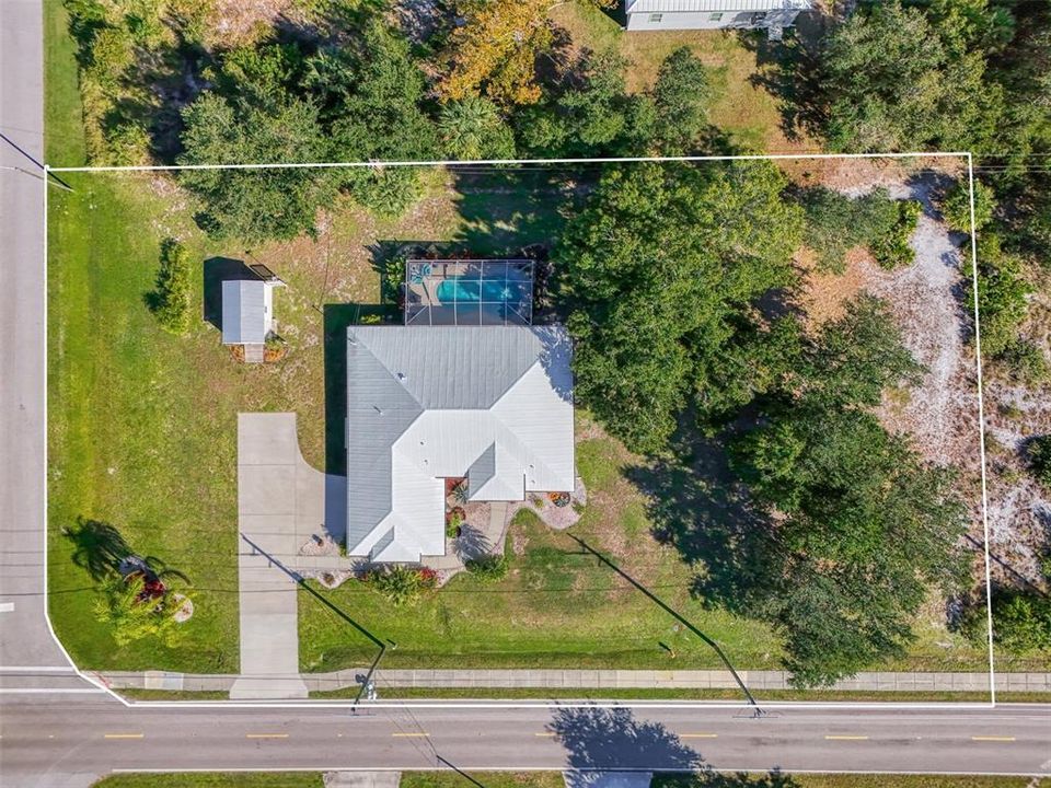 Active With Contract: $399,900 (3 beds, 2 baths, 1910 Square Feet)