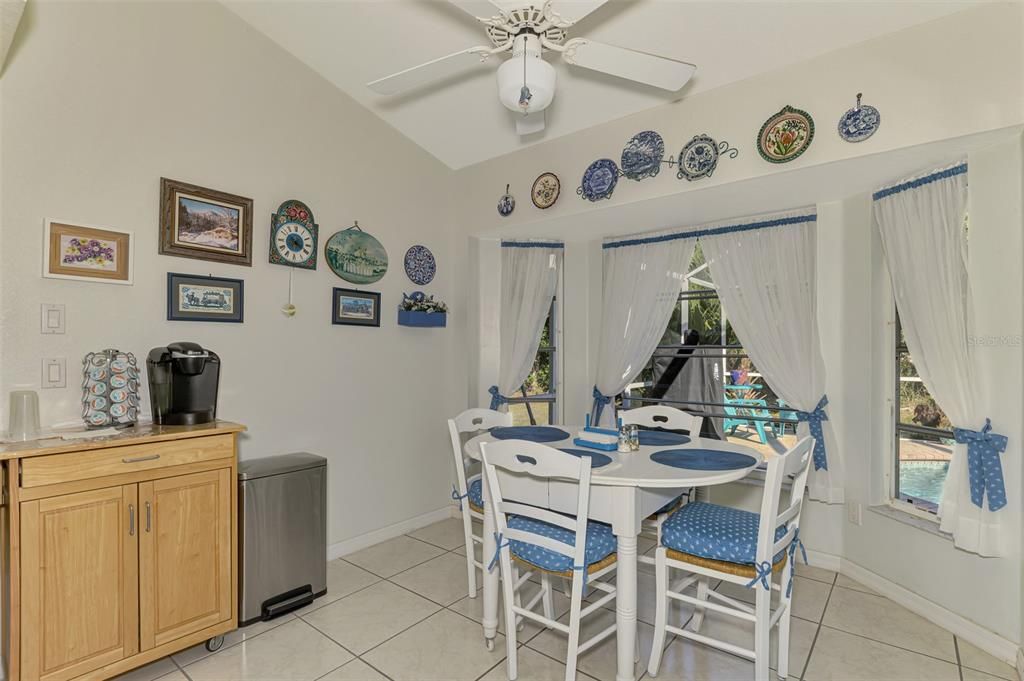 Active With Contract: $399,900 (3 beds, 2 baths, 1910 Square Feet)