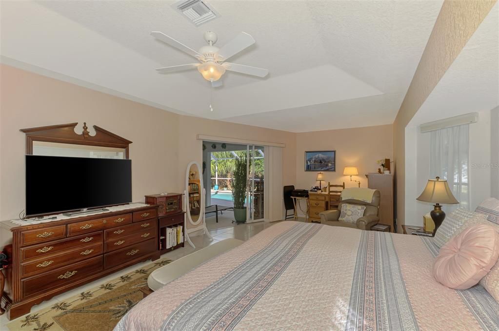 Active With Contract: $399,900 (3 beds, 2 baths, 1910 Square Feet)