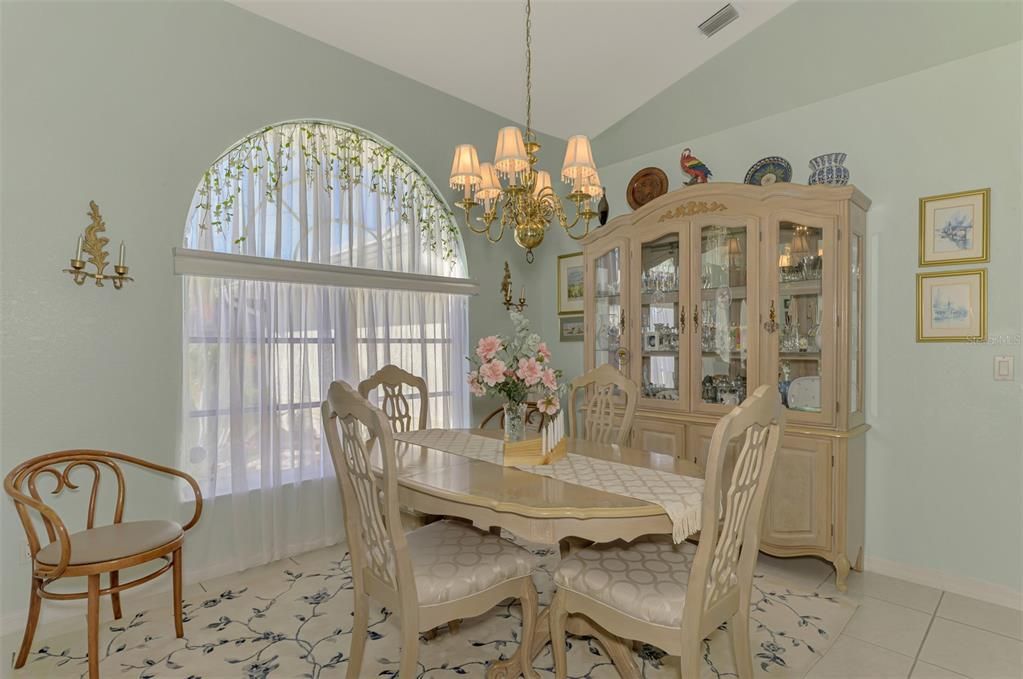 Active With Contract: $399,900 (3 beds, 2 baths, 1910 Square Feet)