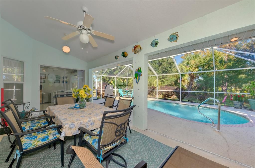 Active With Contract: $399,900 (3 beds, 2 baths, 1910 Square Feet)