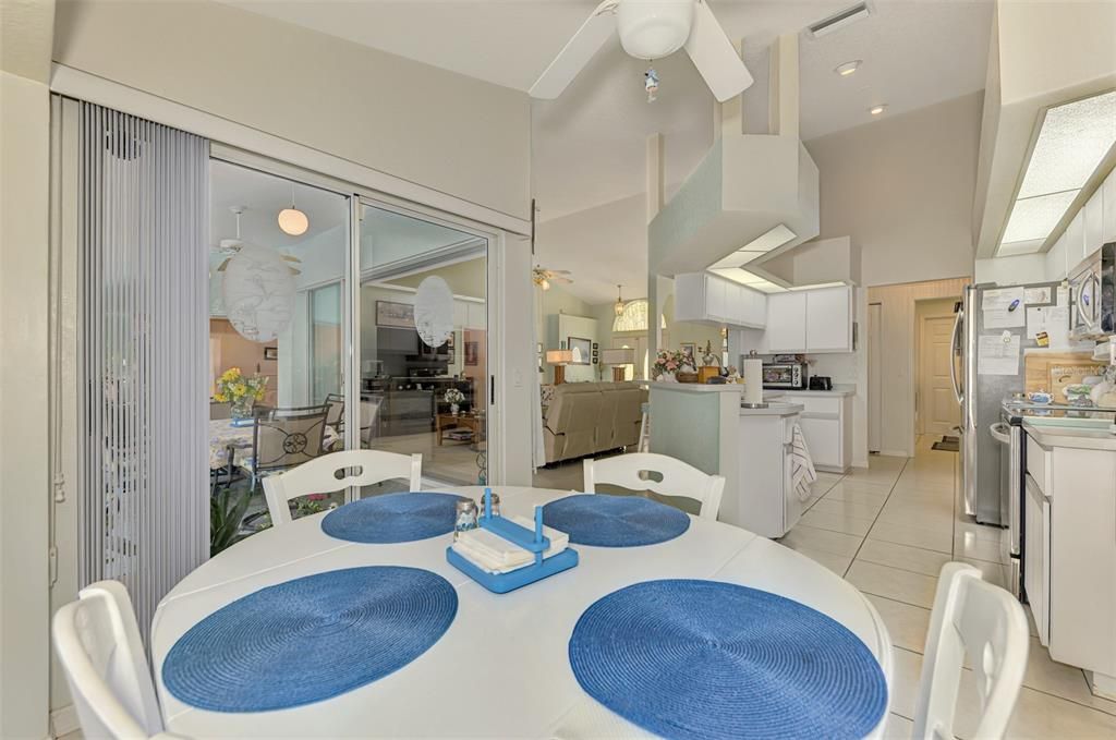 Active With Contract: $399,900 (3 beds, 2 baths, 1910 Square Feet)