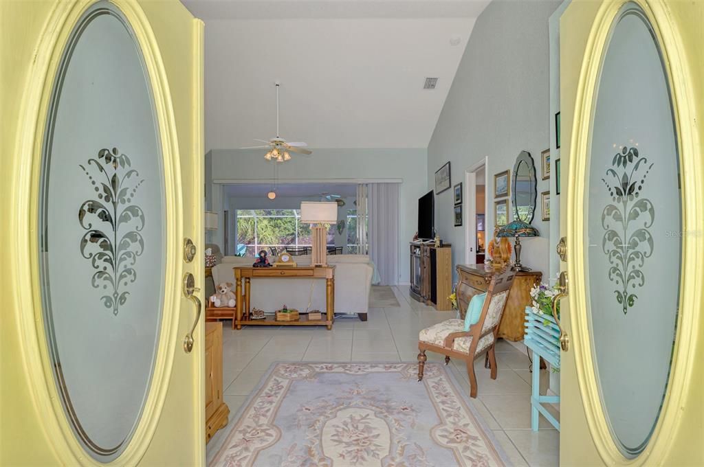 Active With Contract: $399,900 (3 beds, 2 baths, 1910 Square Feet)