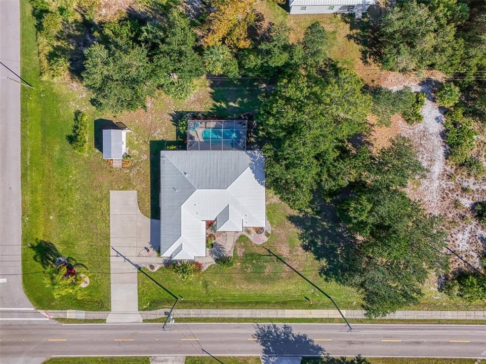 Active With Contract: $399,900 (3 beds, 2 baths, 1910 Square Feet)