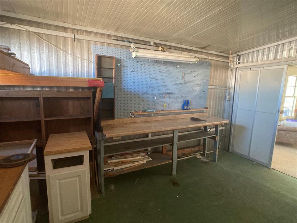 待售: $125,000 (2 贝兹, 2 浴室, 1046 平方英尺)