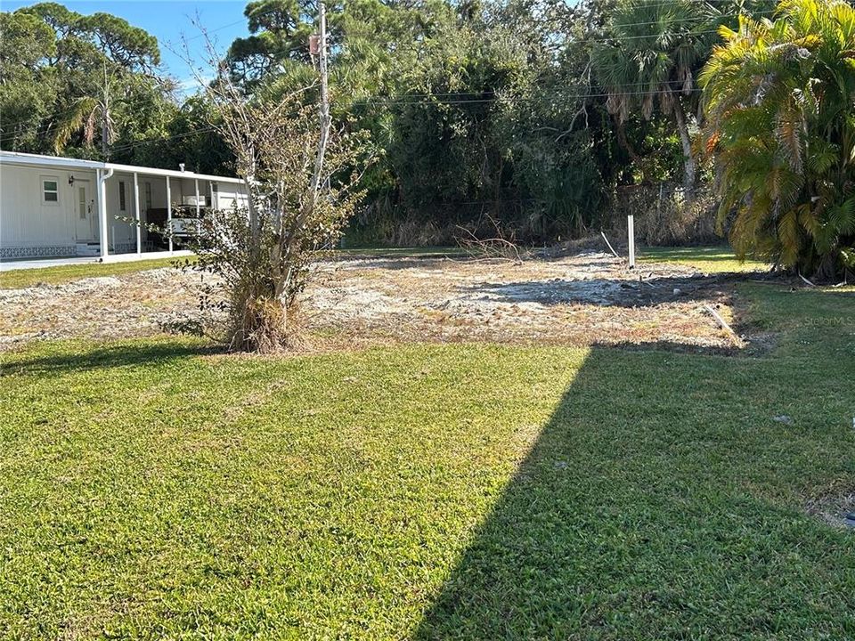 Недавно продано: $48,900 (0.11 acres)