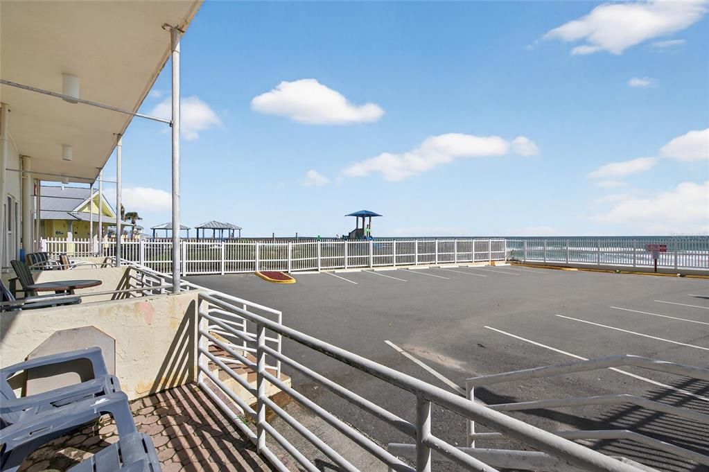 For Sale: $195,000 (1 beds, 1 baths, 450 Square Feet)