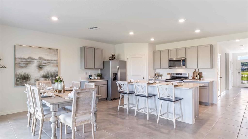 Active With Contract: $396,240 (3 beds, 2 baths, 1828 Square Feet)