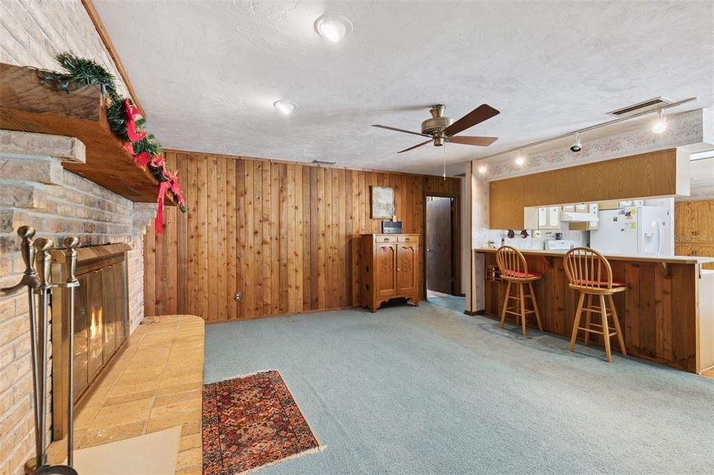 En Venta: $798,000 (3 camas, 2 baños, 2773 Pies cuadrados)