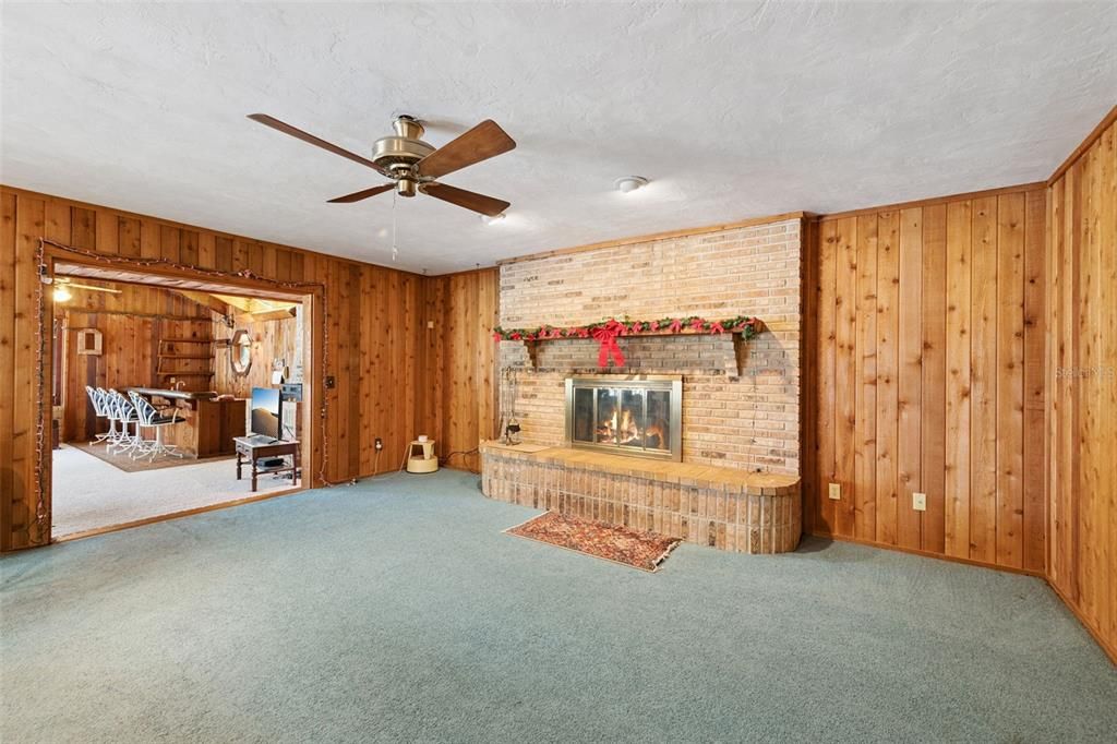 En Venta: $798,000 (3 camas, 2 baños, 2773 Pies cuadrados)