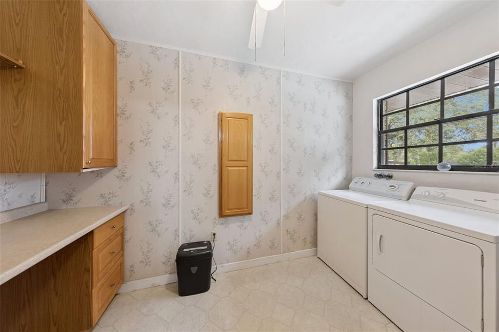 En Venta: $798,000 (3 camas, 2 baños, 2773 Pies cuadrados)