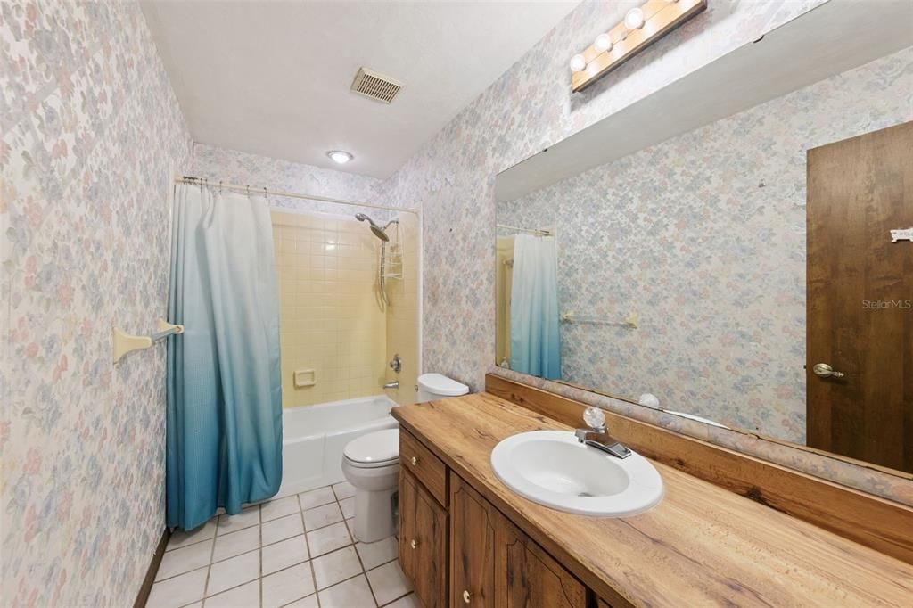 En Venta: $798,000 (3 camas, 2 baños, 2773 Pies cuadrados)