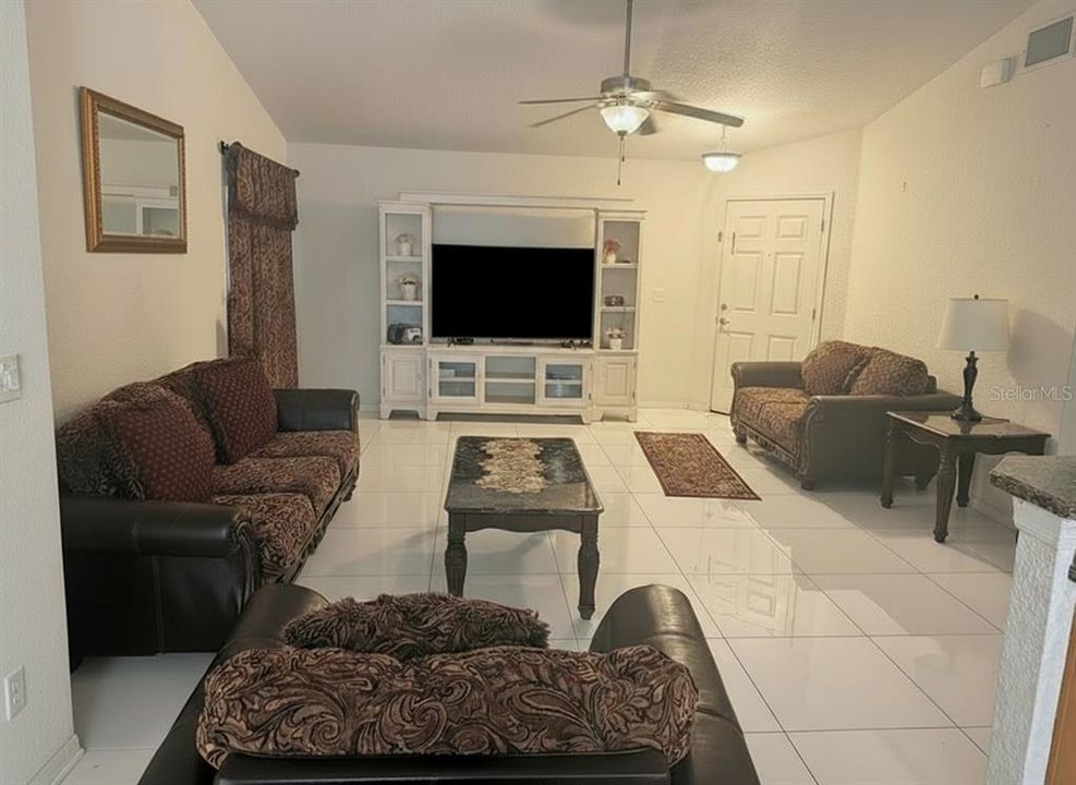 На продажу: $300,000 (3 спален, 2 ванн, 1478 Квадратных фут)