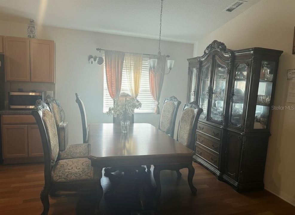 На продажу: $300,000 (3 спален, 2 ванн, 1478 Квадратных фут)