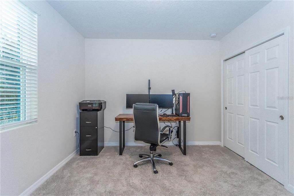 For Rent: $2,300 (4 beds, 3 baths, 1983 Square Feet)