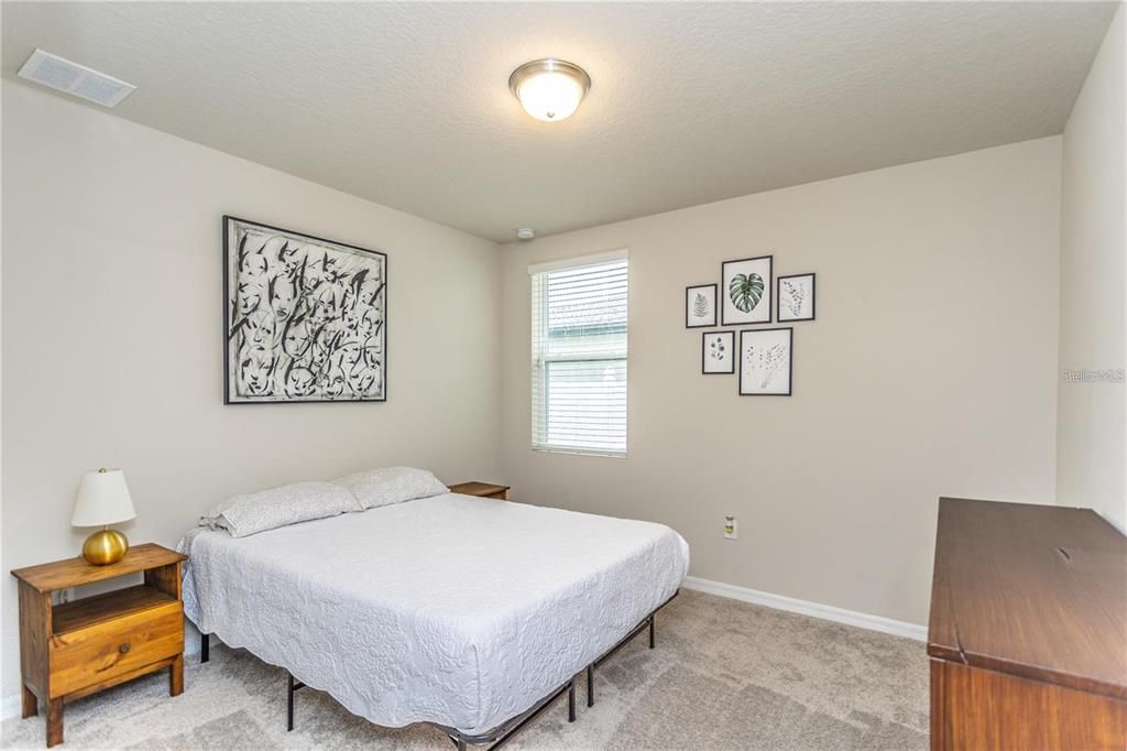 For Rent: $2,300 (4 beds, 3 baths, 1983 Square Feet)