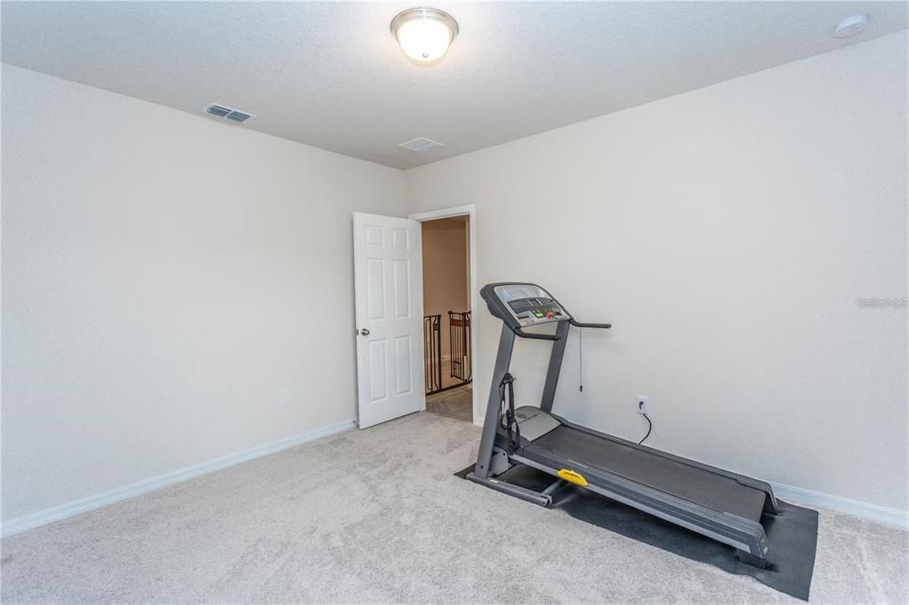 For Rent: $2,300 (4 beds, 3 baths, 1983 Square Feet)