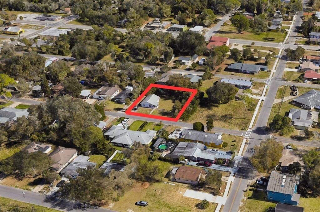 For Sale: $215,000 (2 beds, 2 baths, 850 Square Feet)