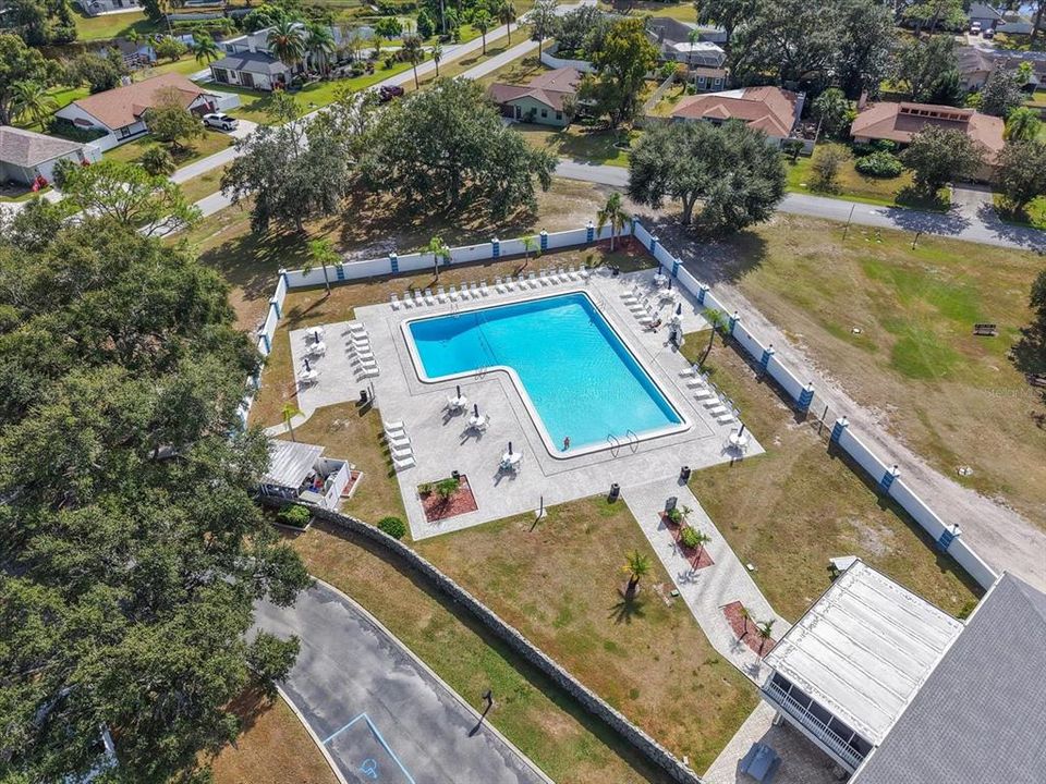 For Sale: $230,000 (2 beds, 2 baths, 1218 Square Feet)