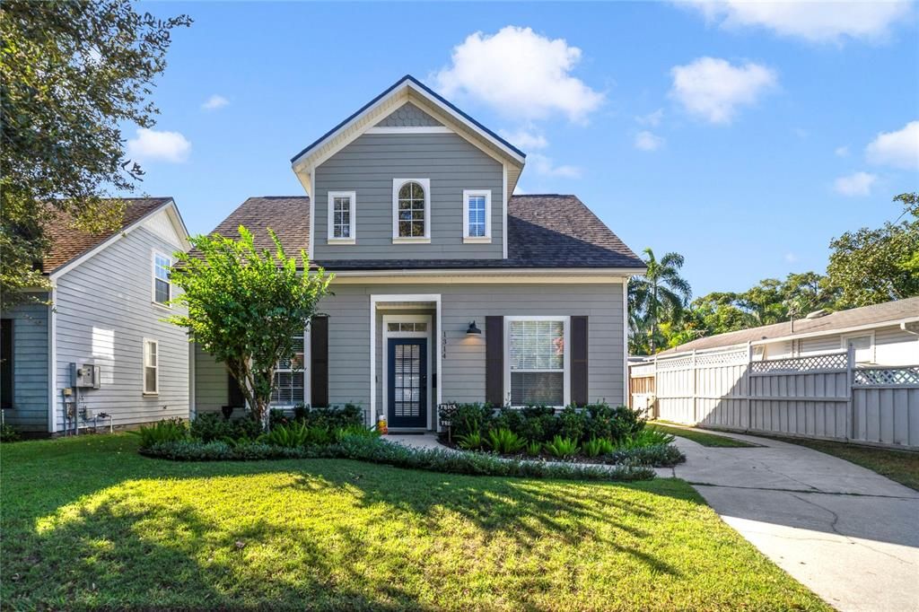 Activo con contrato: $469,900 (3 camas, 2 baños, 1414 Pies cuadrados)