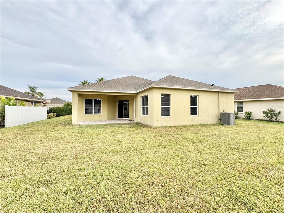 Active With Contract: $2,550 (4 beds, 3 baths, 2353 Square Feet)