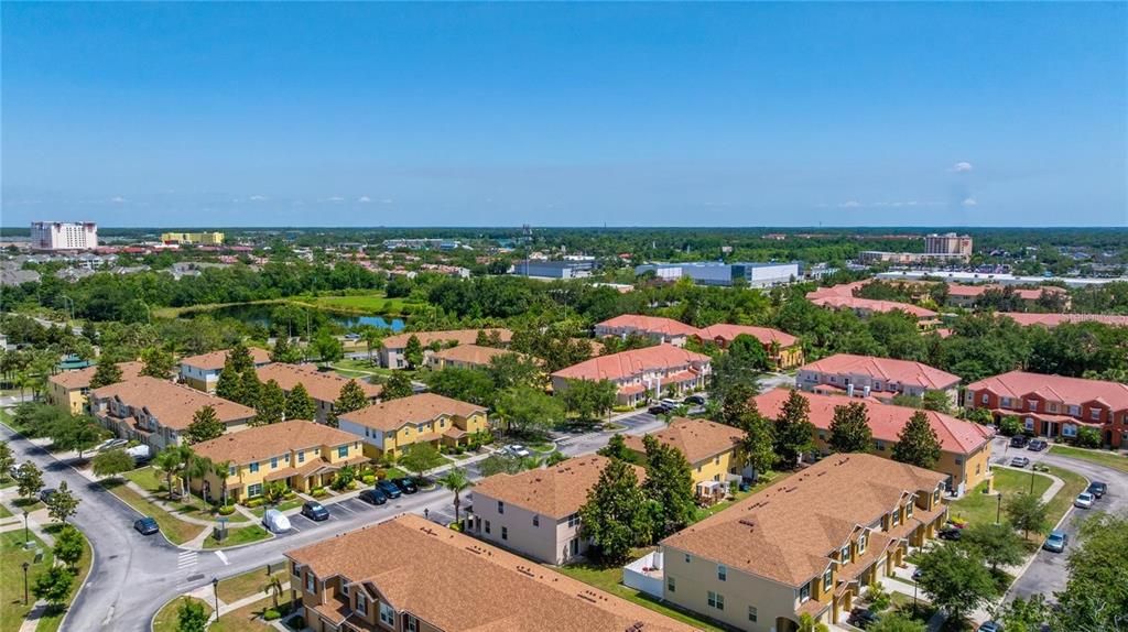 Active With Contract: $279,000 (2 beds, 2 baths, 1112 Square Feet)