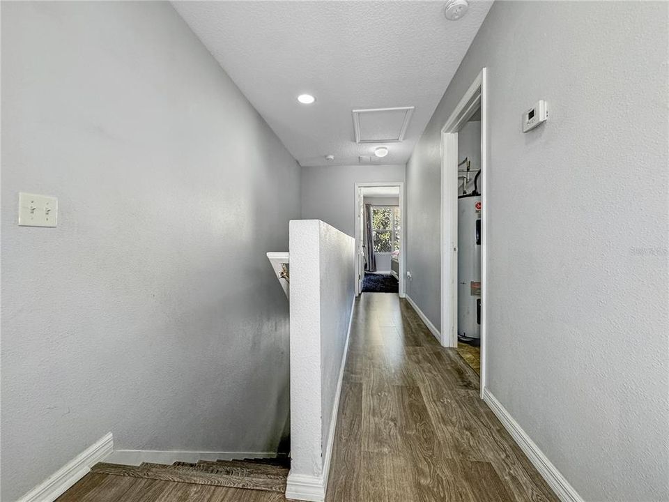 Active With Contract: $279,000 (2 beds, 2 baths, 1112 Square Feet)