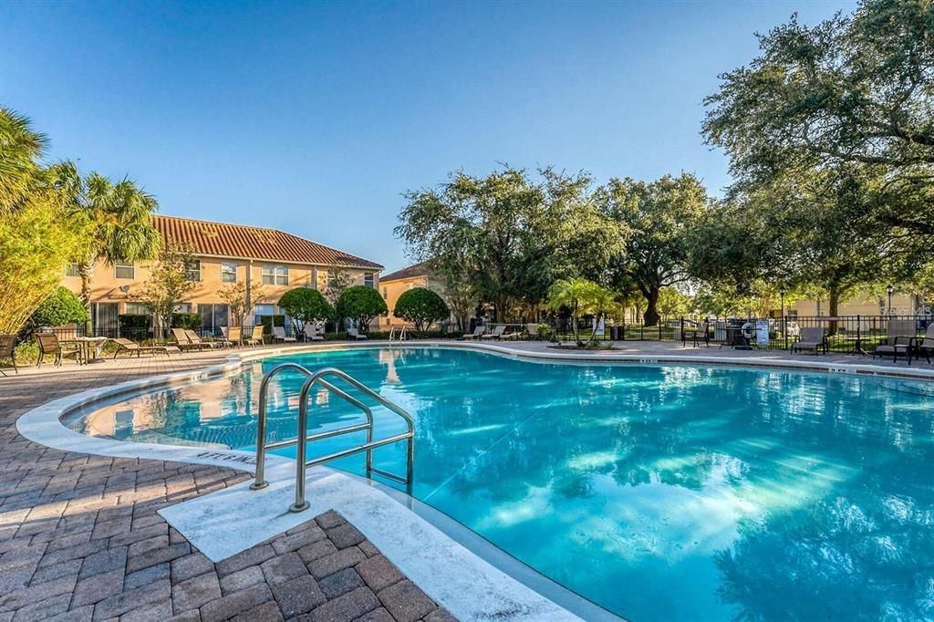 Active With Contract: $279,000 (2 beds, 2 baths, 1112 Square Feet)