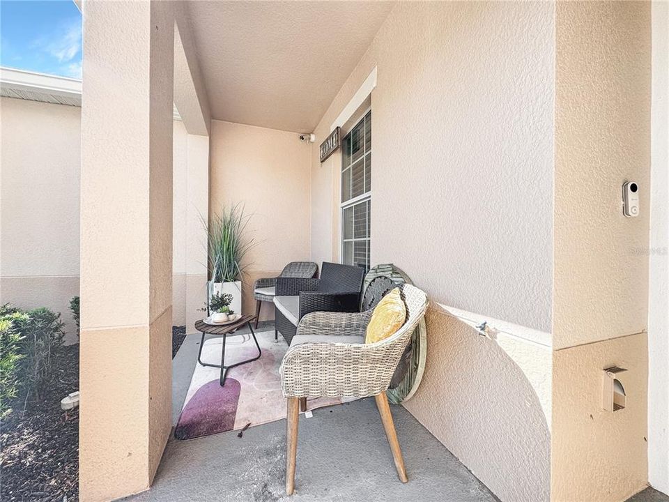 Active With Contract: $279,000 (2 beds, 2 baths, 1112 Square Feet)