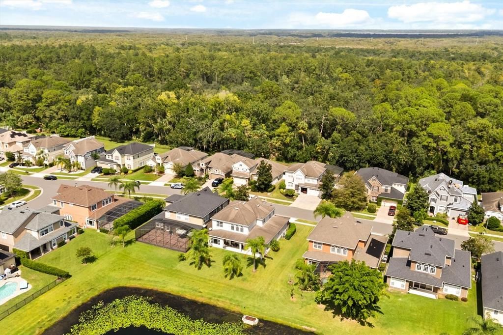 Activo con contrato: $690,000 (5 camas, 3 baños, 3268 Pies cuadrados)