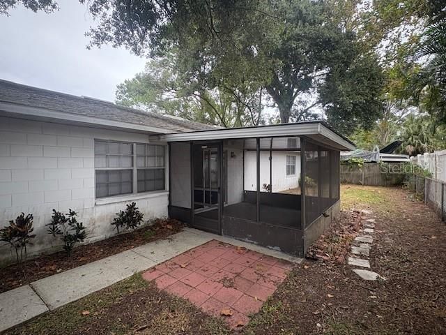 合同活跃: $264,500 (3 贝兹, 2 浴室, 1536 平方英尺)