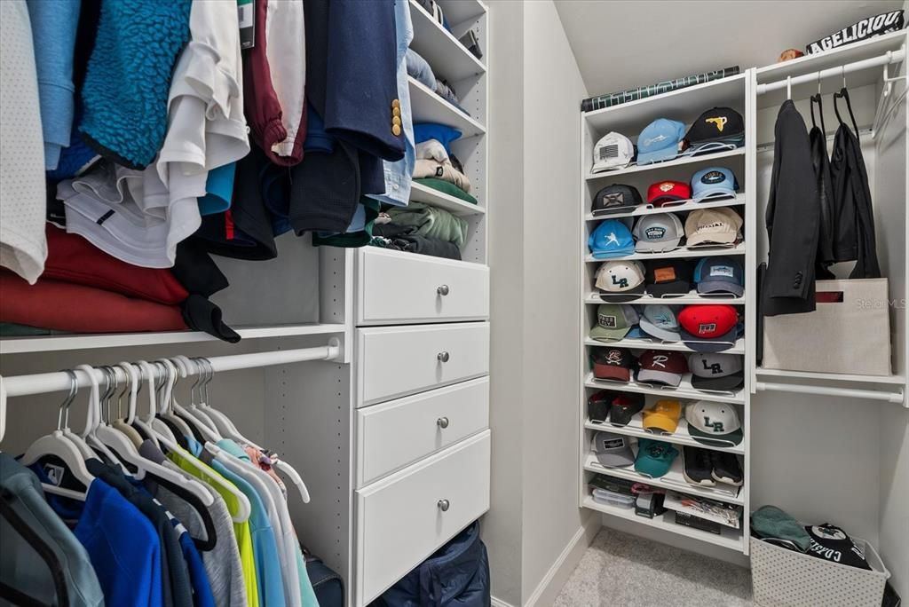 Activo con contrato: $975,000 (5 camas, 3 baños, 3395 Pies cuadrados)