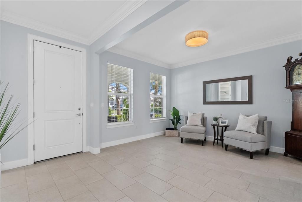 Activo con contrato: $975,000 (5 camas, 3 baños, 3395 Pies cuadrados)