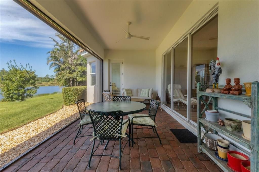 For Sale: $675,000 (4 beds, 2 baths, 2359 Square Feet)