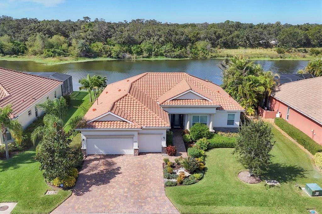 For Sale: $675,000 (4 beds, 2 baths, 2359 Square Feet)