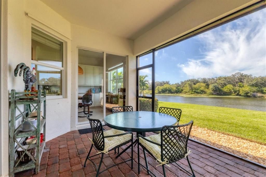 For Sale: $675,000 (4 beds, 2 baths, 2359 Square Feet)