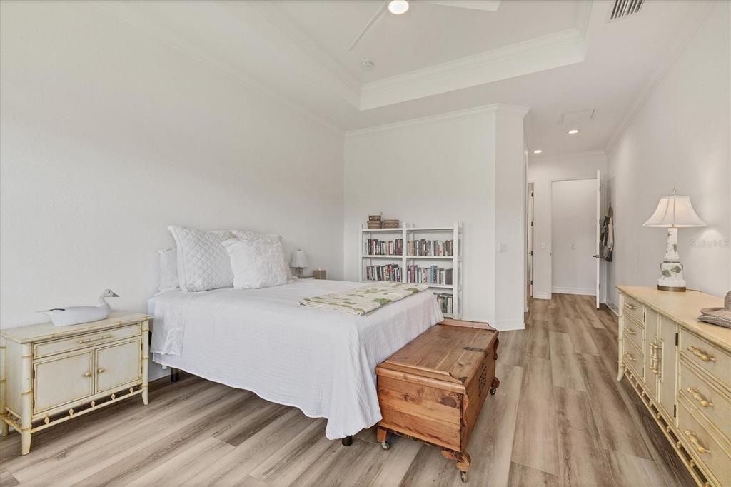 For Sale: $675,000 (4 beds, 2 baths, 2359 Square Feet)