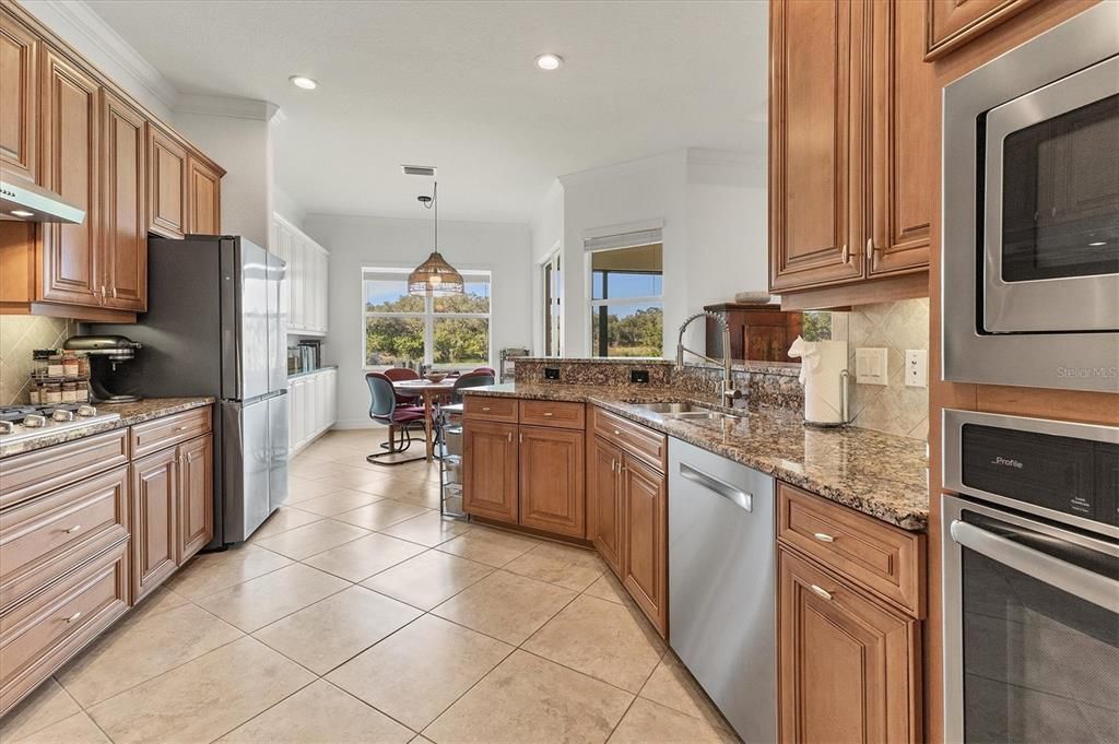 For Sale: $675,000 (4 beds, 2 baths, 2359 Square Feet)