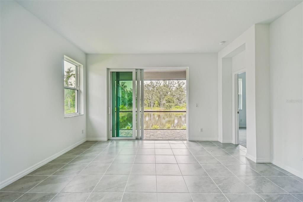 En Venta: $371,999 (2 camas, 2 baños, 1671 Pies cuadrados)