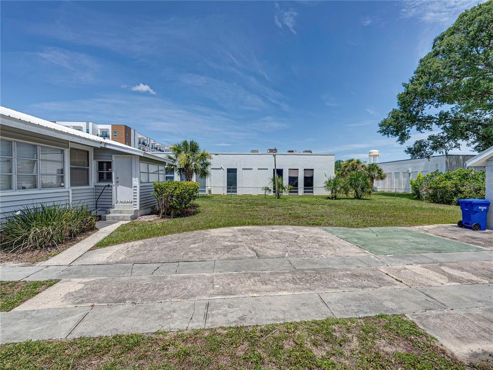 For Sale: $24,000 (0 beds, 0 baths, 1298 Square Feet)